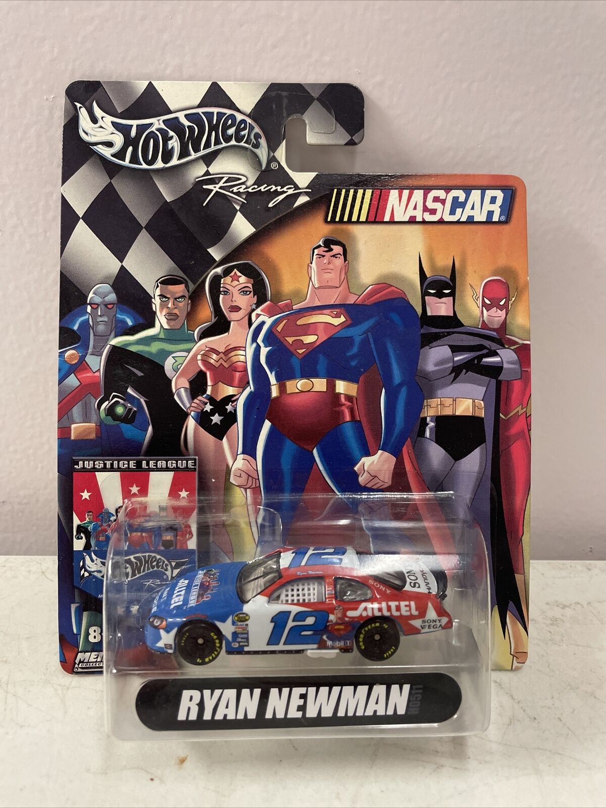 Hot Wheels – Justice League Nascar Racing Ryan Newman